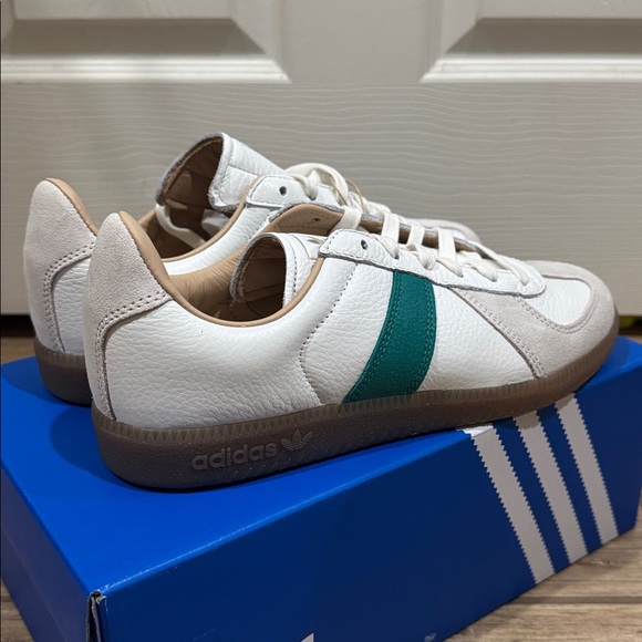 Adidas Originals Women BW Army Shoes (Size: 9) - Picture 5 of 5